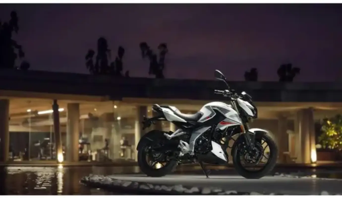 Bajaj Pulsar N160