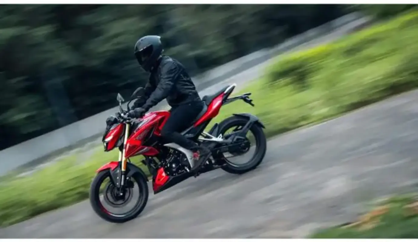 Bajaj Pulsar N160