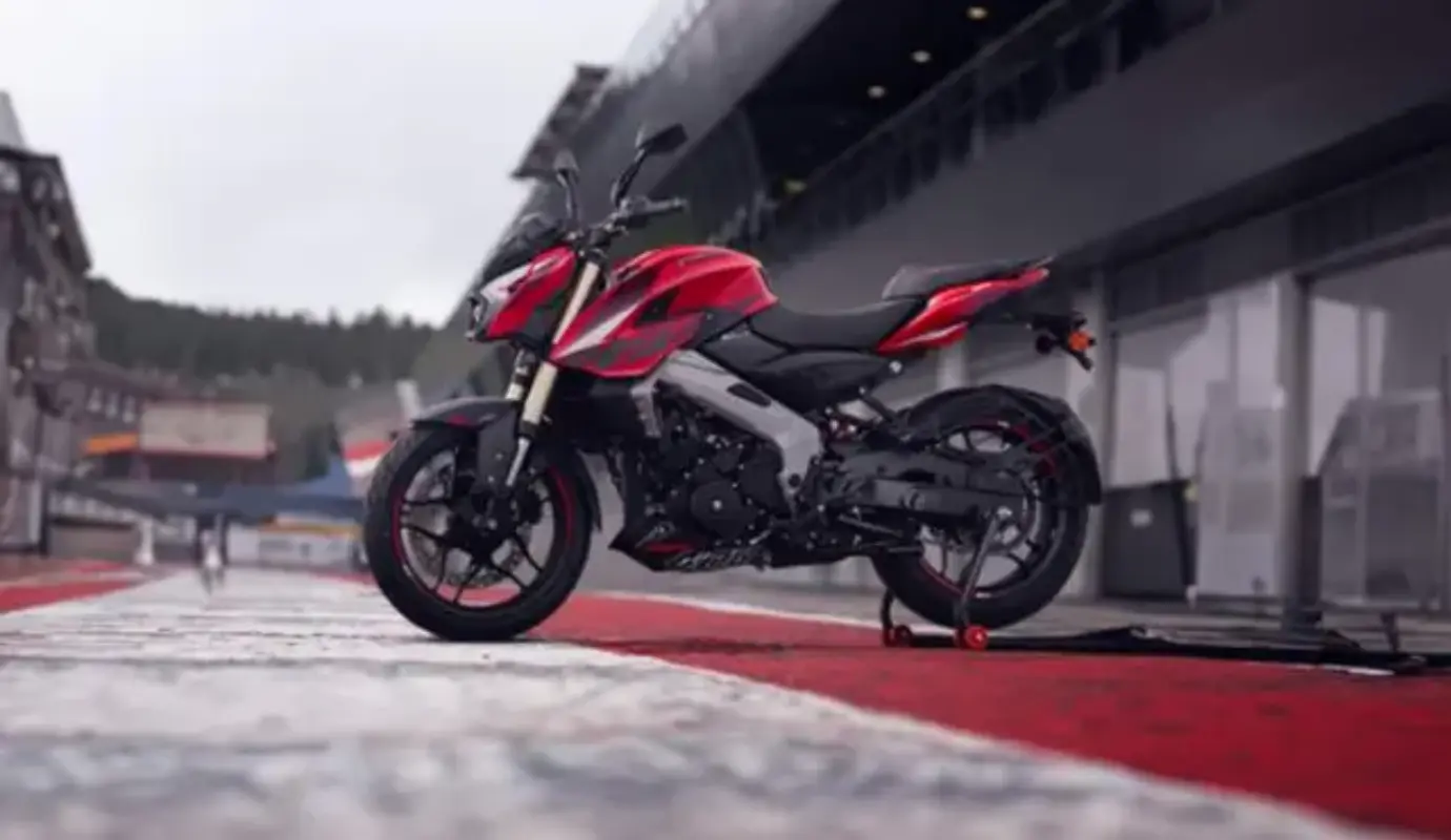 Bajaj Pulsar NS400