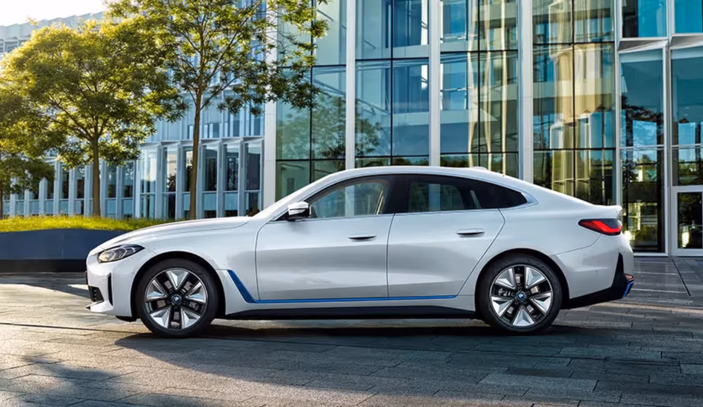 BMW i4