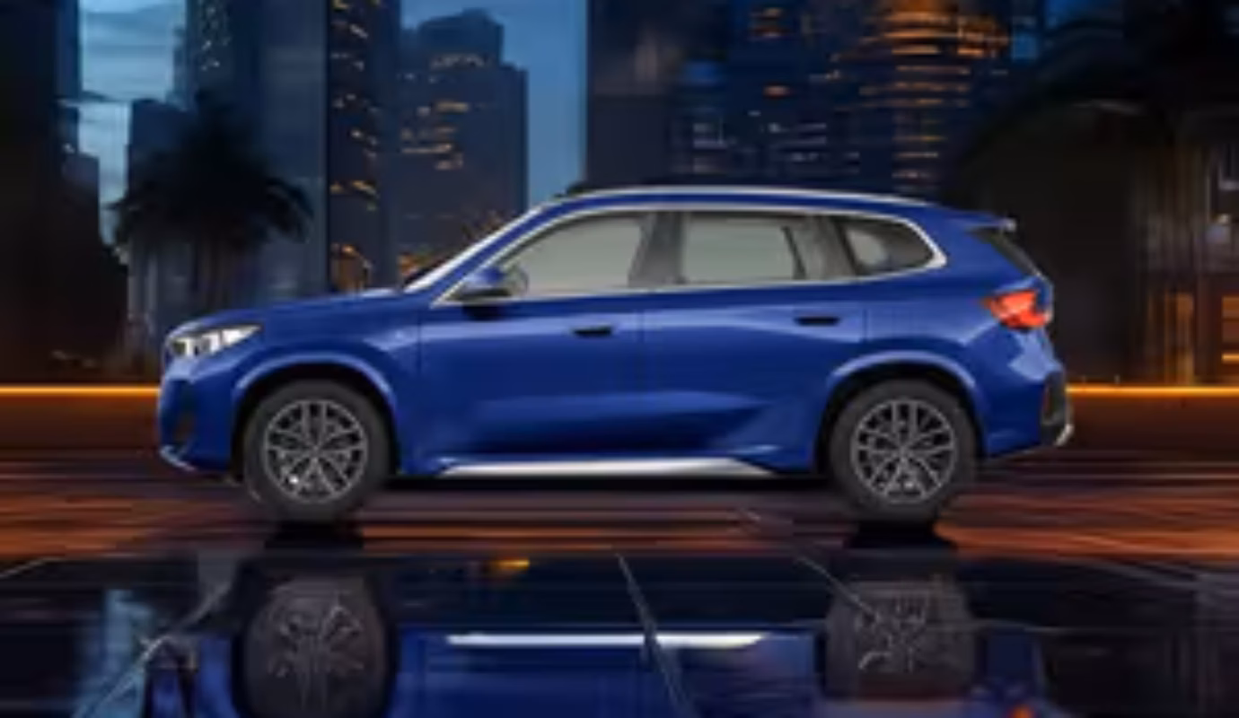 BMW ix1 L