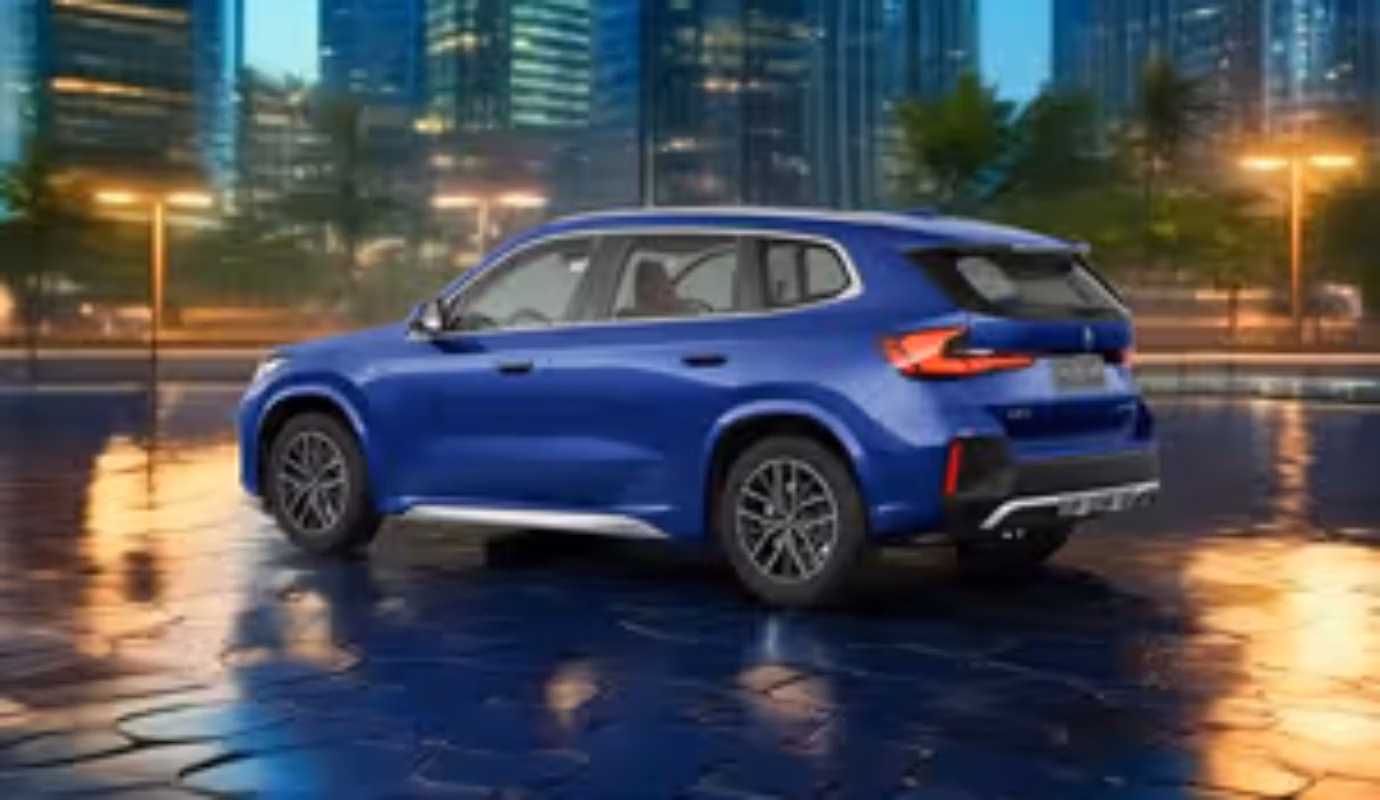 BMW ix1 L