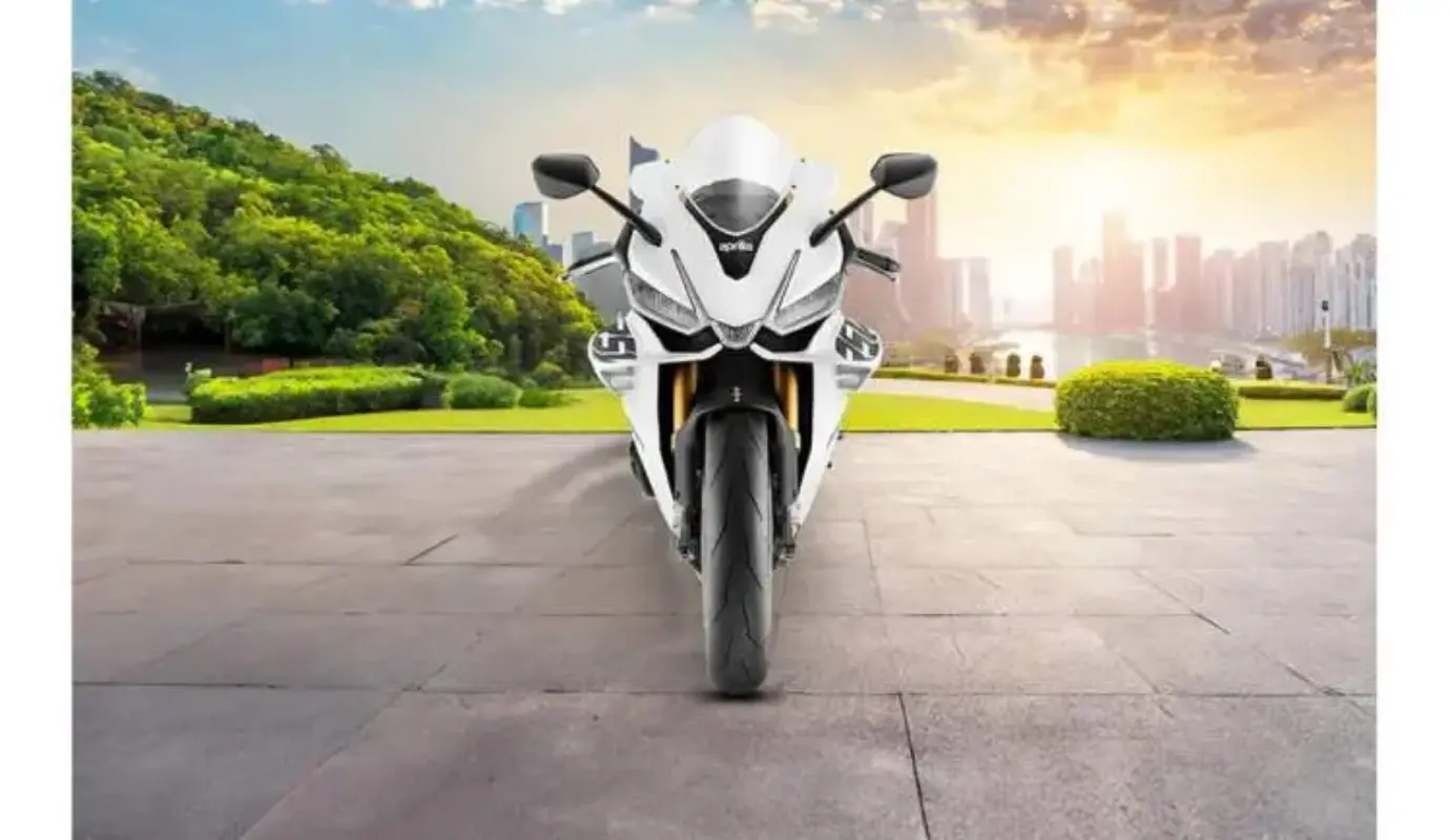 Aprilia RSV4 1100 Factory