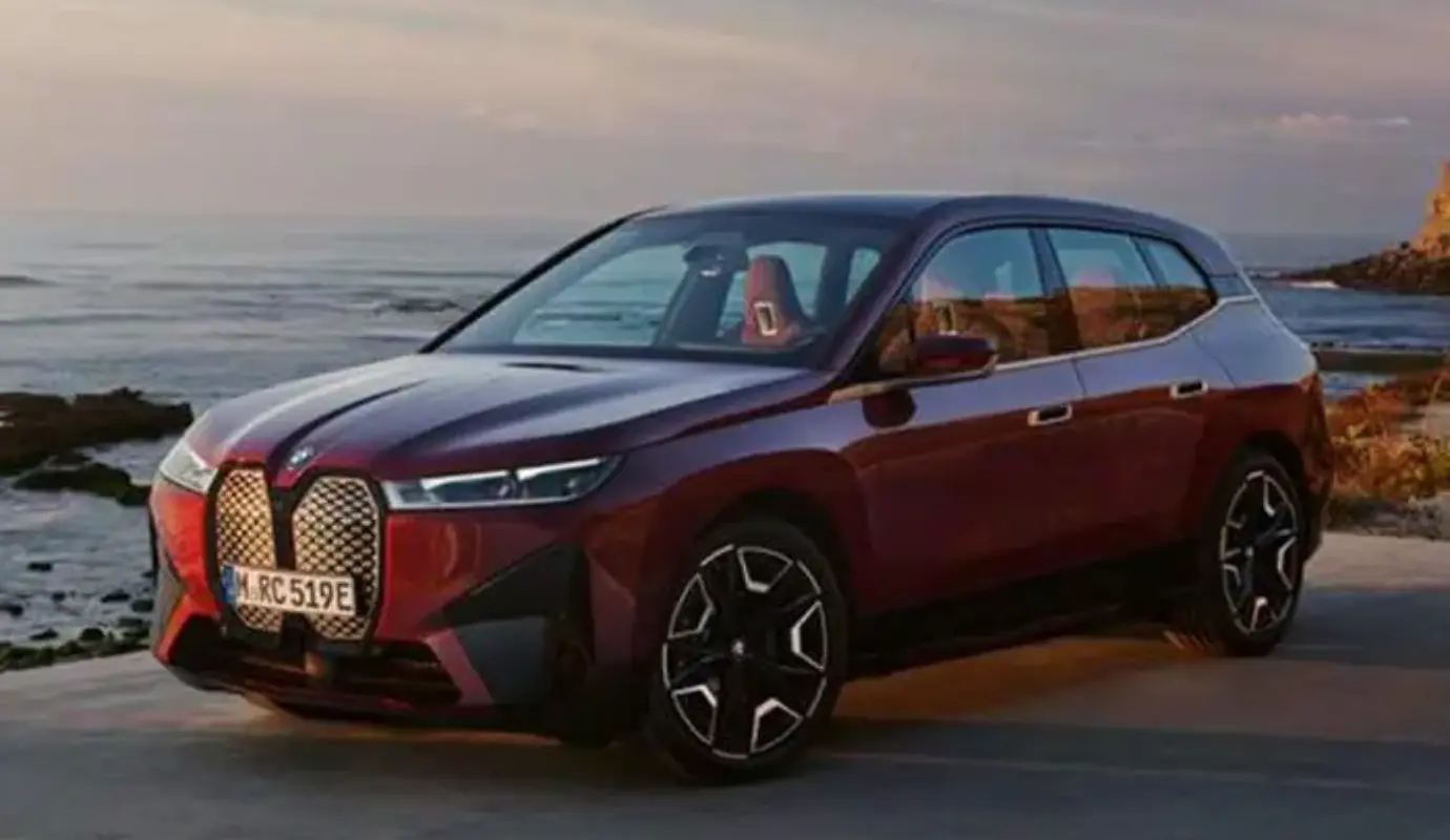 BMW iX