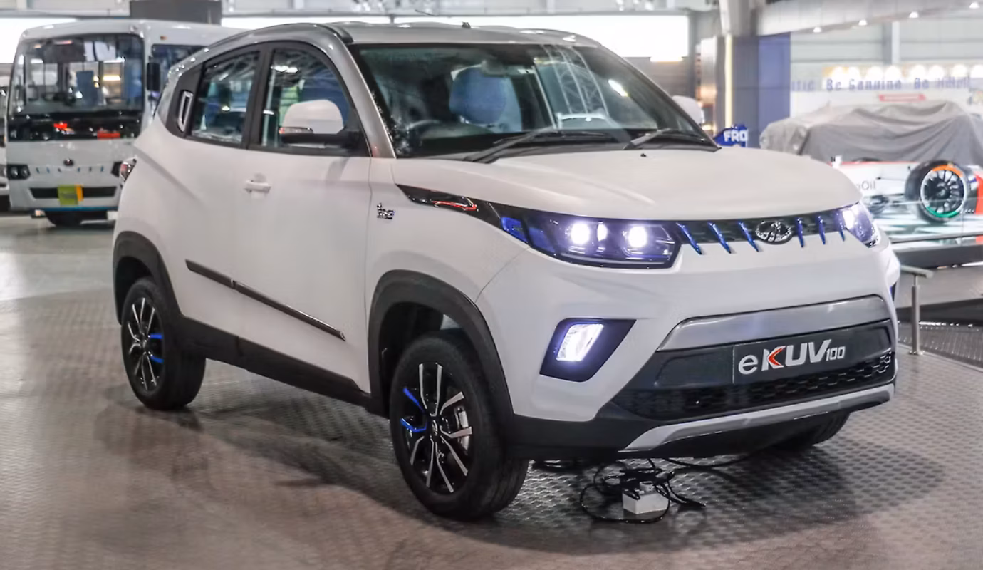 Mahindra eKUV100
