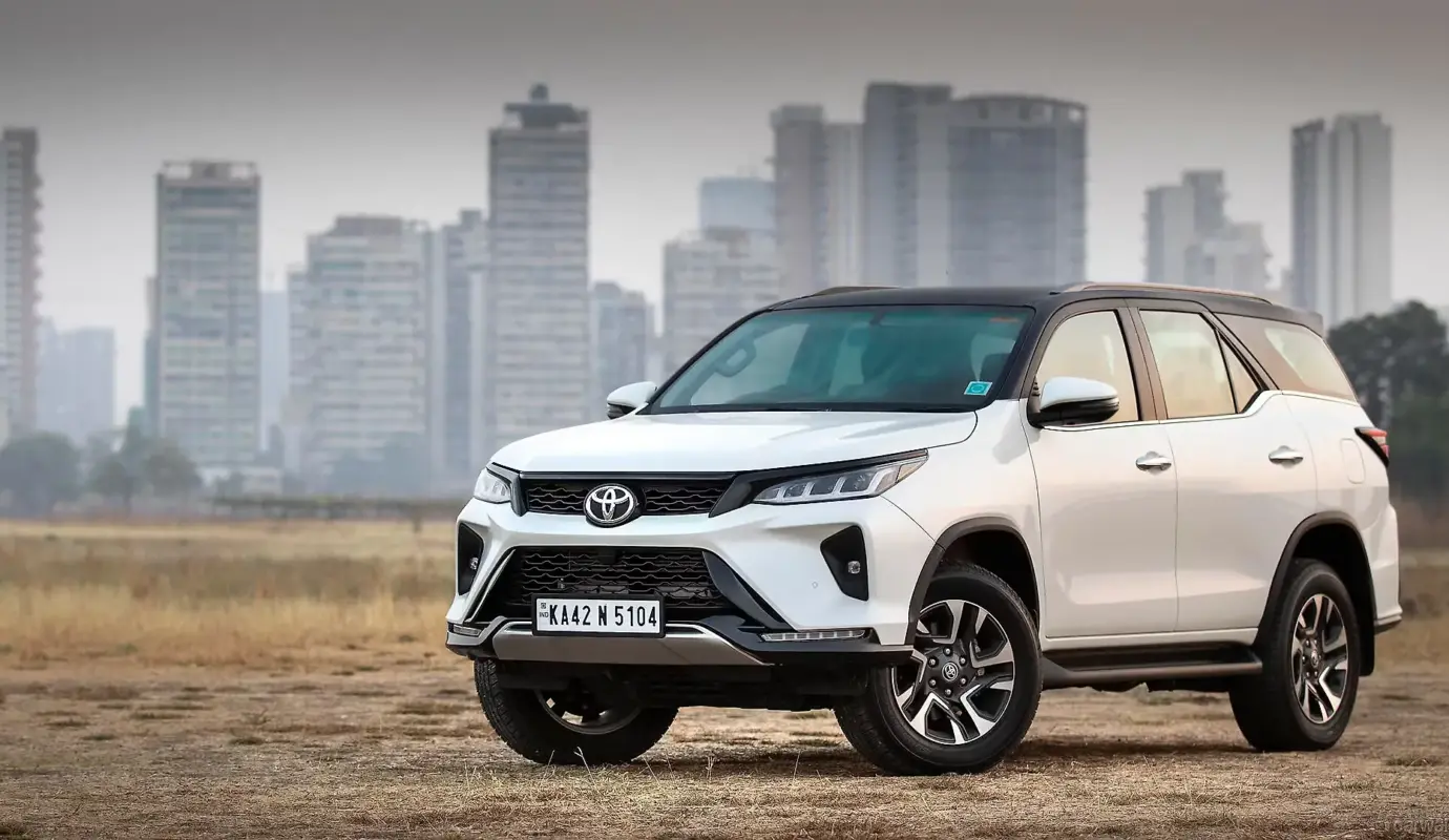 Toyota Fortuner Legender