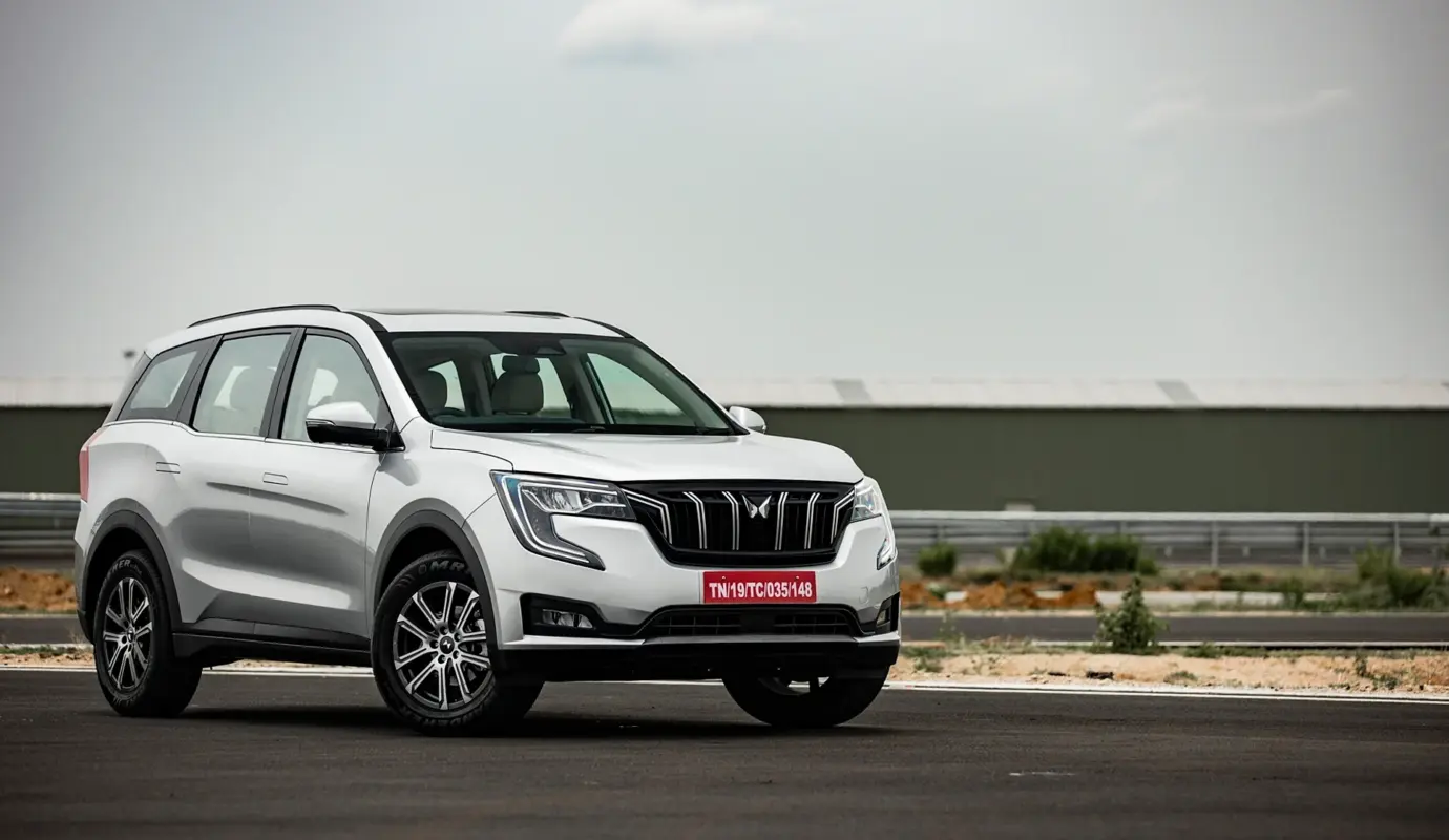 Mahindra XUV 700