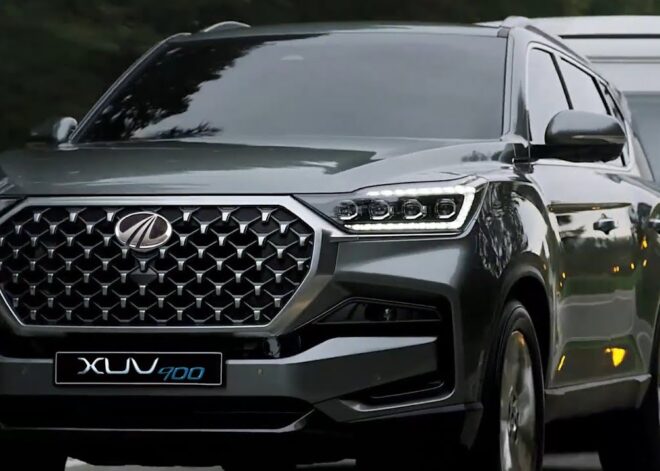 Mahindra XUV900